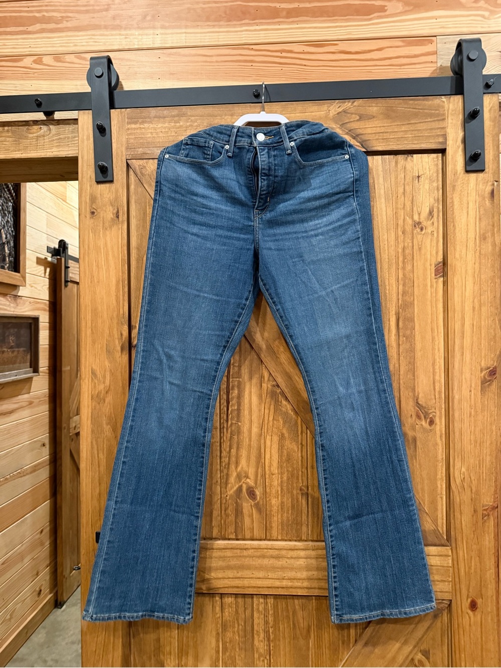 Levi's Classic Dark Blue Bootcut Jeans